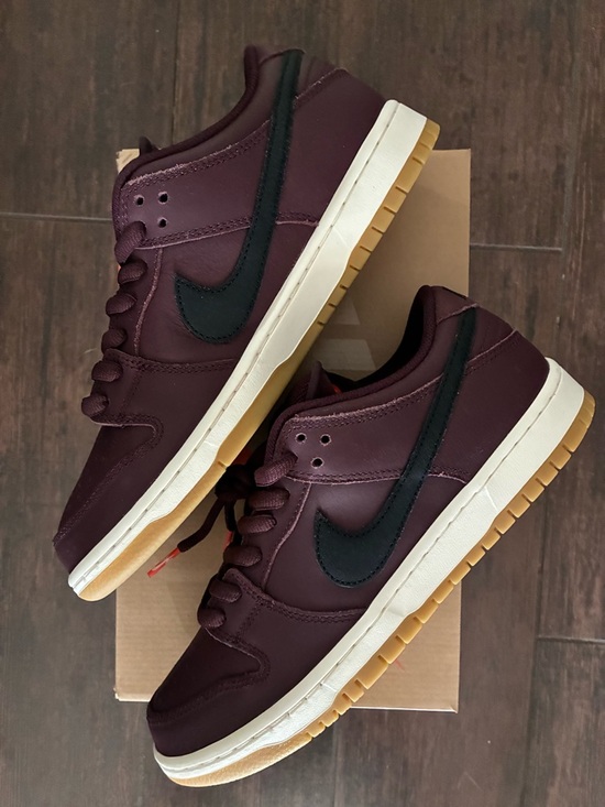 Nike SB Dunk Low Burgundy Crush Men’s 9
